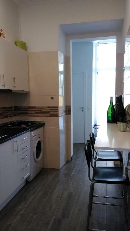 Apartament's Veiga Areeiro Gæstehus *